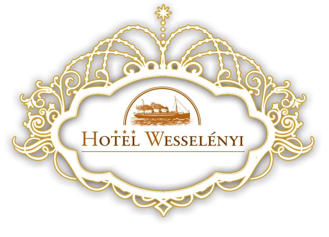 Hotel Wesselenyi เยอร์ ภายนอก รูปภาพ